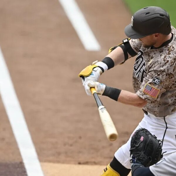 Padres open recreation with 3 straight homers, maintain on to edge Yankees