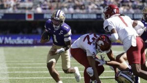 Demond Williams Jr. powers Washington previous Washington State