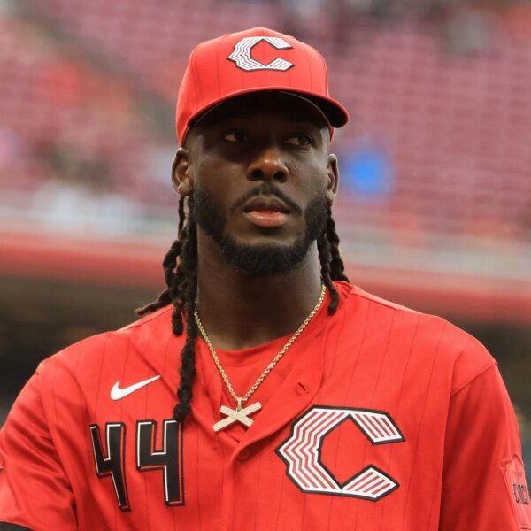 Elly De La Cruz can be in Dodgers