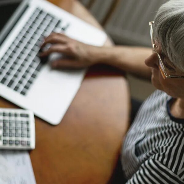 Should you concern personal market property in your 401(okay)? Georgetown Retirement Research…