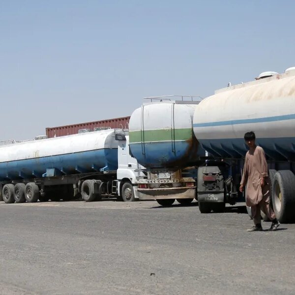 Iran’s economic system faces one other blockade: Red tape and gridlock are…