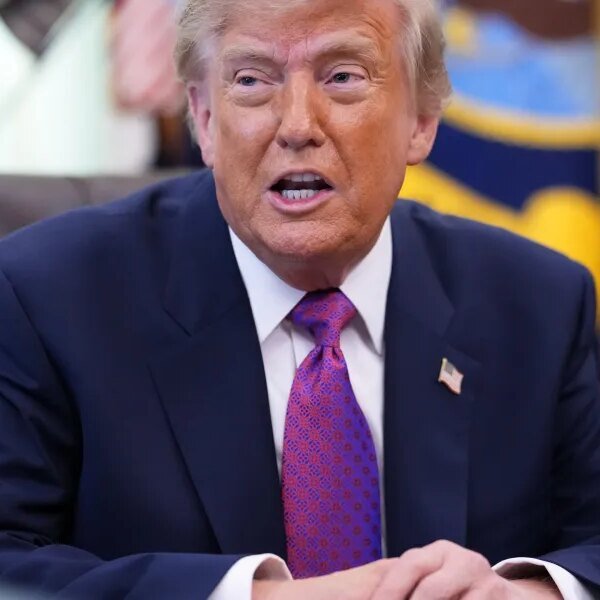 Trump’s new pay plan will deny most federal roles a increase. Workers…