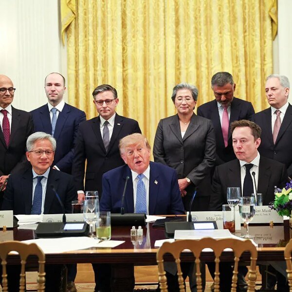 Pledge signed by President Trump and high AI leaders misspells the United…