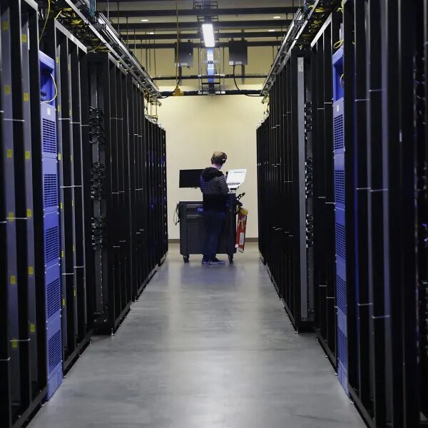Data facilities are swapping water for eternally chemical compounds to maintain AI…