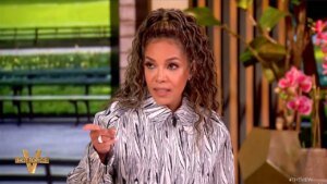 Sunny Hostin addresses resurfaced reporting on male holdout juror in homicide case