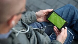 Use a VPN to stream Netflix, Hulu and ESPN safely whereas touring