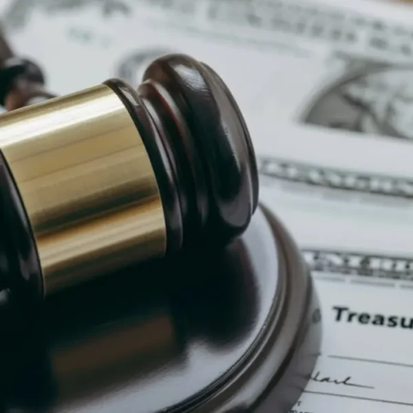 US sells 10-year notes at 4.834% vs 4.849% WI