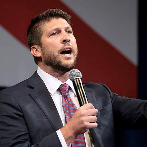 Florida AG accuses trainer of singling out scholar for conservative views