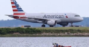 Woman Arrested for Stripping and Performing Indecent Acts on American Airlines Flight * The Gateway Pundit * by Jordan Conradson