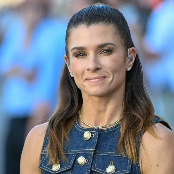 Danica Patrick & her girlfriends go on epic golf journey to New…