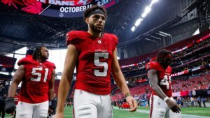 Falcons’ Drake London shouts at fan amid group’s blowout loss to Panthers