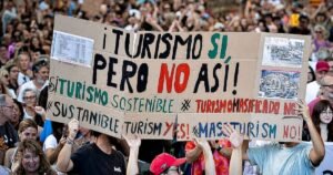 Ibiza Locals Move on World-Famous Beach To Protest Overtourism Destroying Their Island’s Quality of Life * The Gateway Pundit * by Paul Serran