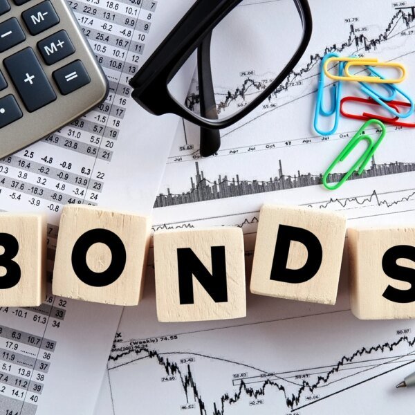 Wall Street Lunch: Equities Dance On Bonds’ Tune