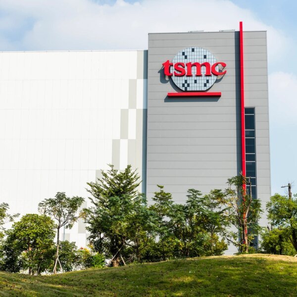 Taiwan Semiconductor Stock: AI Hiccups Lately, But Strong Growth Persists (NYSE:TSM)