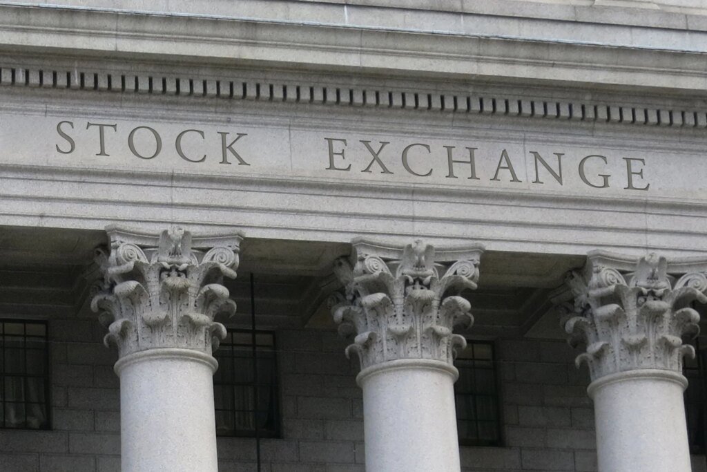 IWP: Quality Issues, Unconvincing Returns, A Hold At Best