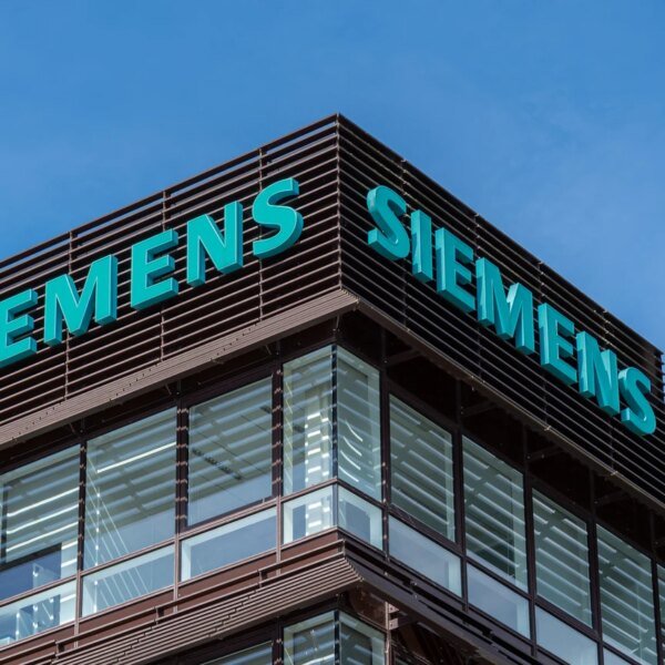 Siemens Earnings: Digital Twins And AI-Empowered Industry Is Worth Betting On