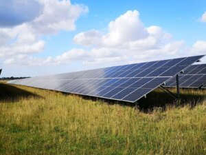 First Solar: Noise Down, Stock Up (NASDAQ:FSLR)