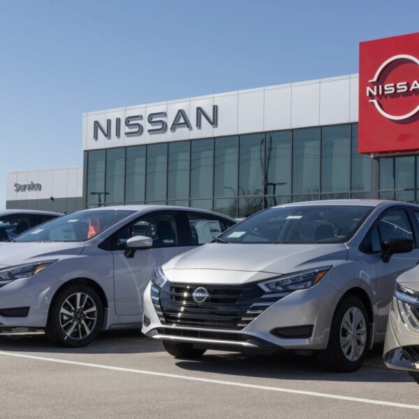 Nissan Motor Remains On Thin Financial Ice As Midsize Rogue Hybrid Debuts