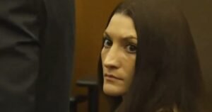 One Lone Juror Wouldn’t Let Lindsay Clancy Walk After She Strangled Her Three Kids to Death, Now His Family Can’t Leave the House