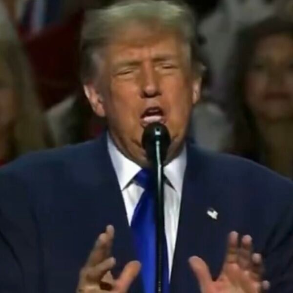WATCH: Crowd Goes Wild When Trump Calls Out Democrats “Bullsh*t” Excuses for&hellip;