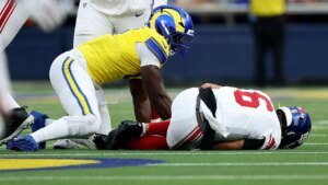 Giants quarterback Jaxson Dart suffers knee damage in opposition to Rams, potential MCL problem feared