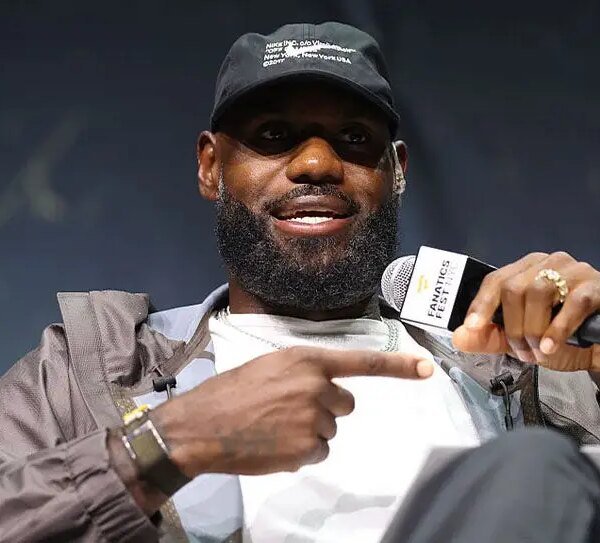 LeBron James admits he practically joined the Knicks earlier than Jalen Brunson…
