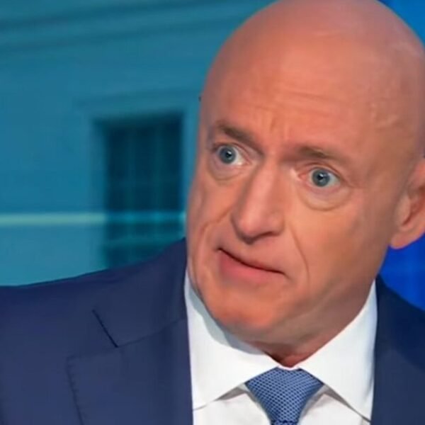 Dem Senator Mark Kelly Shares ‘Note’ From ‘Everyday American’ That Was Left…