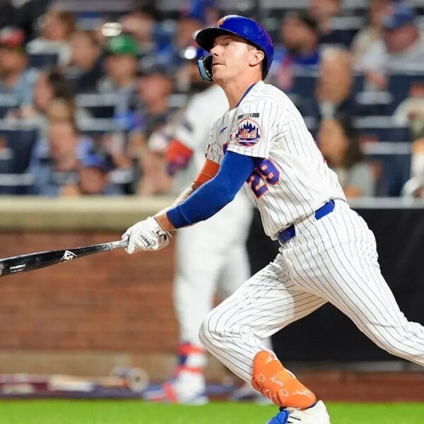 Brutal MLB collision leaves New York Mets first baseman Jared Young immobile…