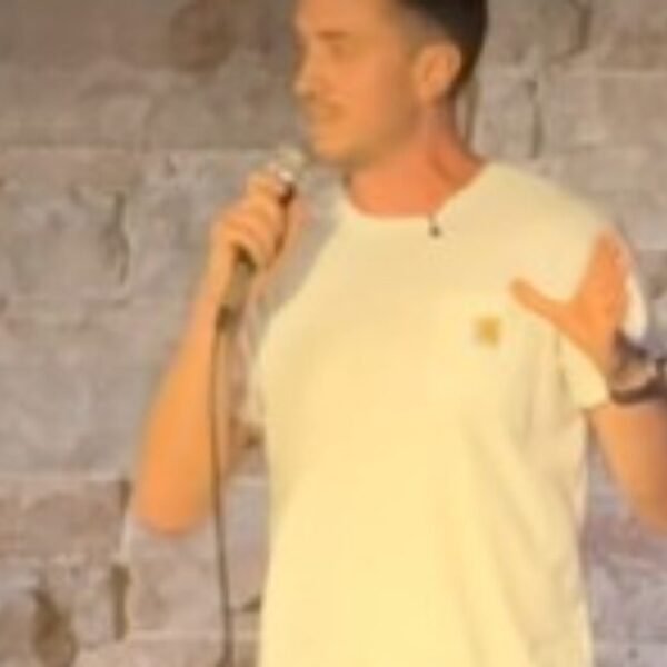 Comedian Roasts Lindsay Clancy Supporter to Her Face with a Provocative Question…