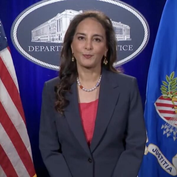 GOOD RIDDANCE: 300 of 400 DOJ Civil Rights Attorneys QUIT Rather Than&hellip;