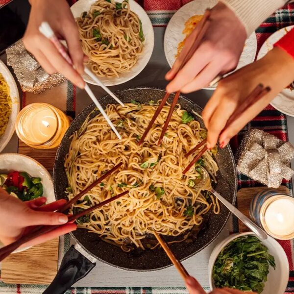 Shoppers at Costco disagree about honey sesame rooster stir fry portion dimension