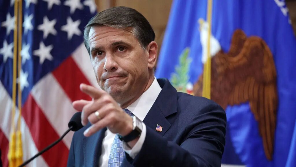 AG Todd Blanche rejects new AI regulation after safety incidents