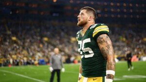 Packers tight finish Tucker Kraft hears boos from Lambeau Field followers and presents tone deaf response
