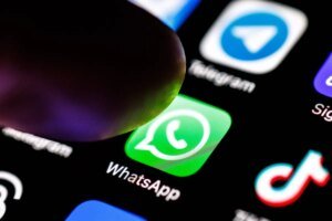 Meta now lets AI brokers deal with the boring components of WhatsApp Business setup