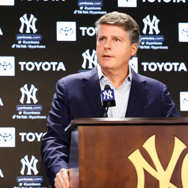 The Yankees’ 17-Year Title Drought Is on Hal Steinbrenner