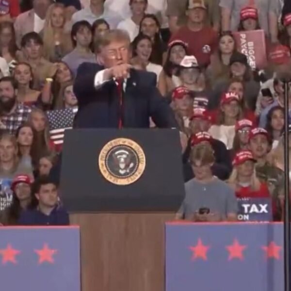 Trump Reschedules Canceled Iowa and Kansas Rallies, White House Confirms * The…