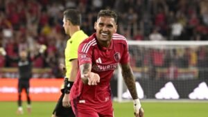 Unbeaten streak over, St. Louis out to dent RSL’s playoff hopes