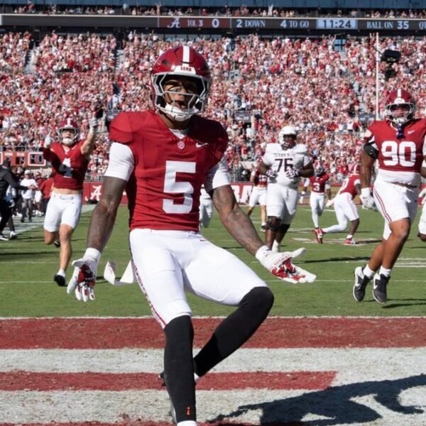 Keelon Russell (3 TDs), No. 13 Alabama draw back from Texas A&M
