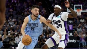 Grizzlies keep unblemished with victory at winless Kings