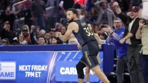 Warriors escape 25-point gap behind Stephen Curry’s 31, high Lakers