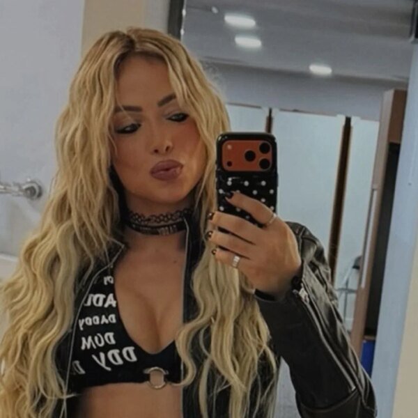 WWE: “I was making more money at Hooters”