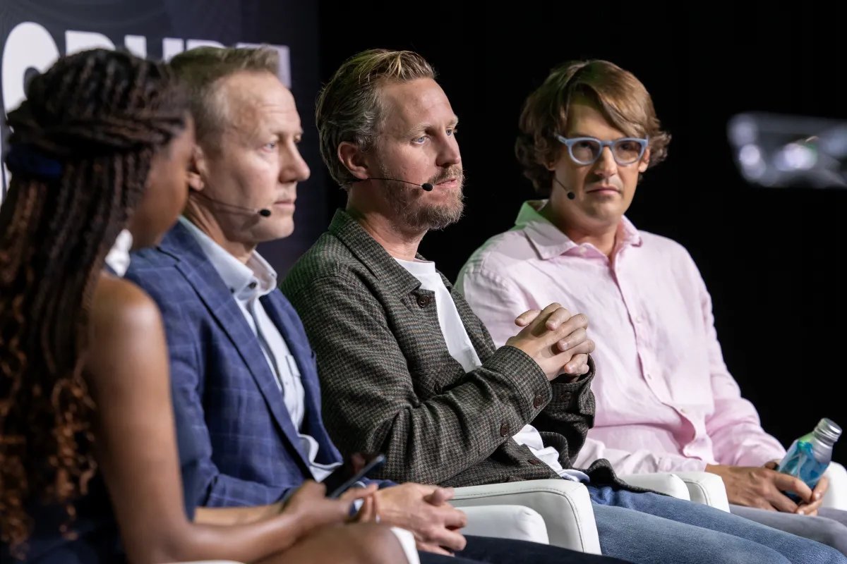 The secret to quick startup development is not early gross sales, high names in tech say