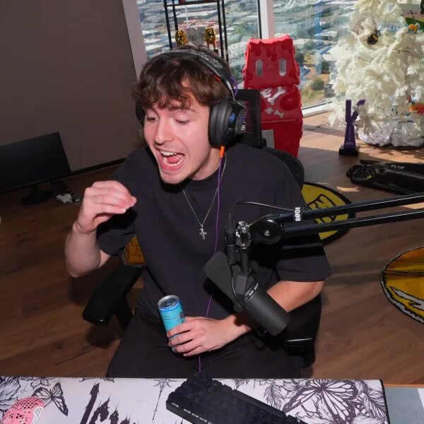 This Fortnite participant takes a web page from MrBeast whereas serving to…