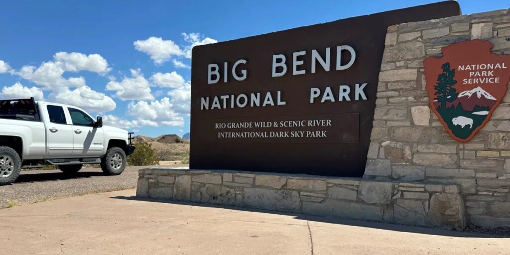 Judge quickly blocks Trump’s border wall in Big Bend area of Texas