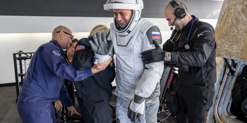 SpaceX’s restoration ship introduced again 4 astronauts to Earth after an eight-month mission