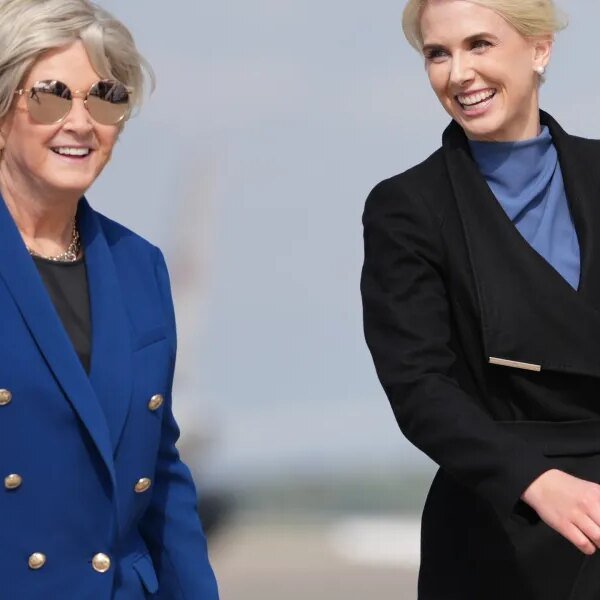 Air Force One passengers reveal Trump’s interior circle and who’s ‘whispering in…