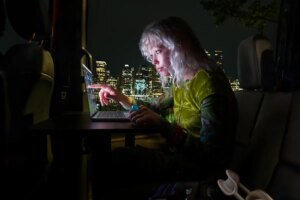 Apple’s touchscreen MacBook Pro pushes laptop computer pricing to a brand new excessive