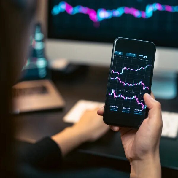 A $443 million memecoin frenzy dissolves into nothing—Robinhood and Circle are newest&hellip;