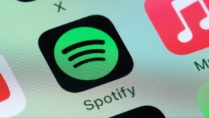 Spotify customers on iOS 27 can now ask Siri to play music with out having to say ‘on Spotify’