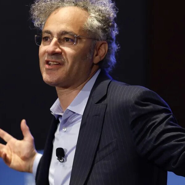 ‘You’re out of contact’: Palantir CEO Alex Karp says his personal exec…